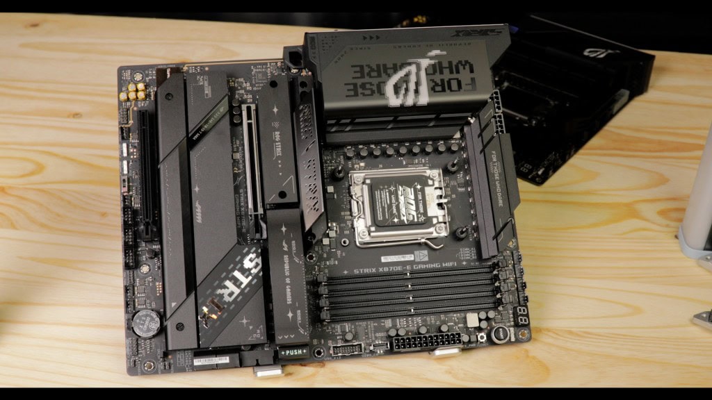 ROG STRIX X870E-E GAMING WIFI
