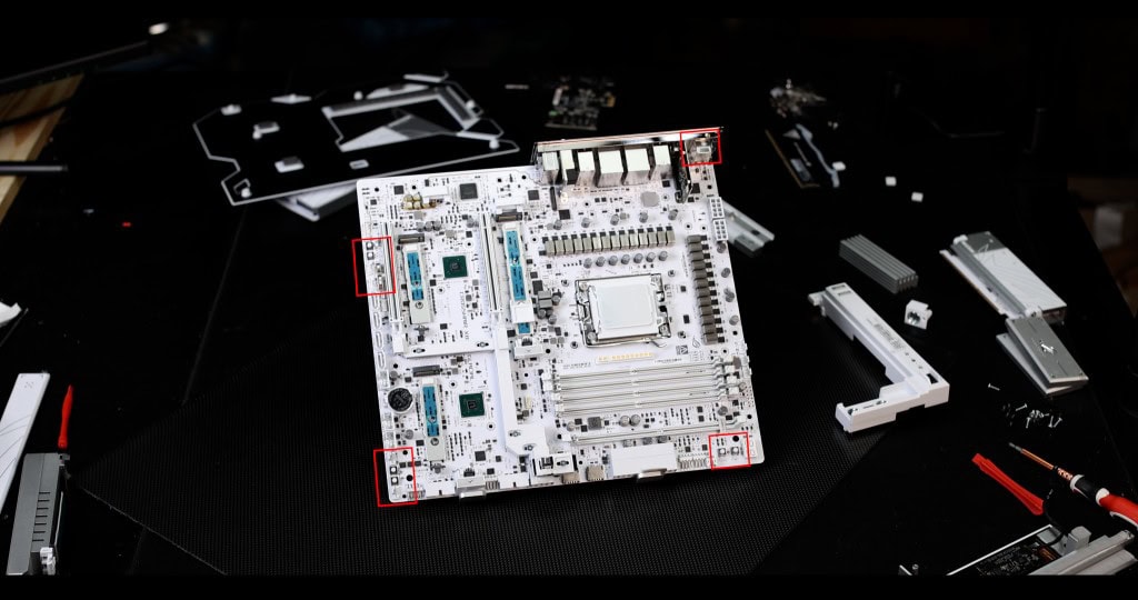 ASUS ROG CROSSHAIR X870E GLACIAL SOLDERED BUTTONS