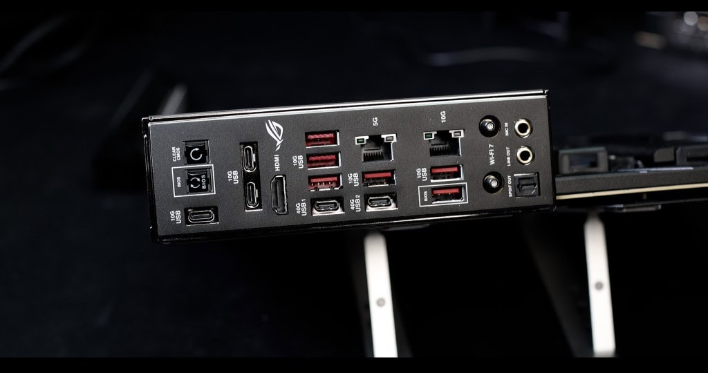 ASUS ROG CROSSHAIR X870E DARK HERO BACK IO